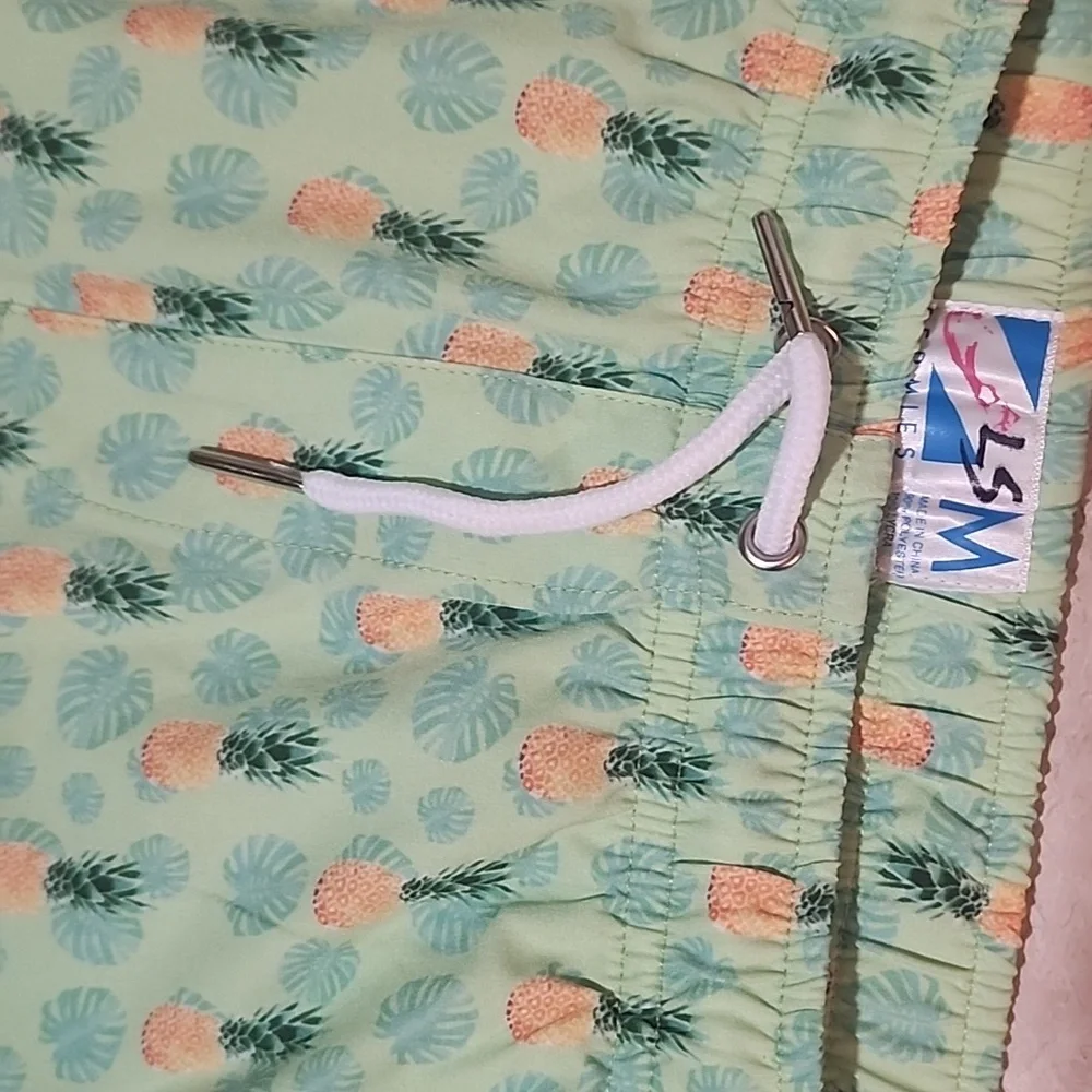 Bermies Swim Trunks Size Medium mens